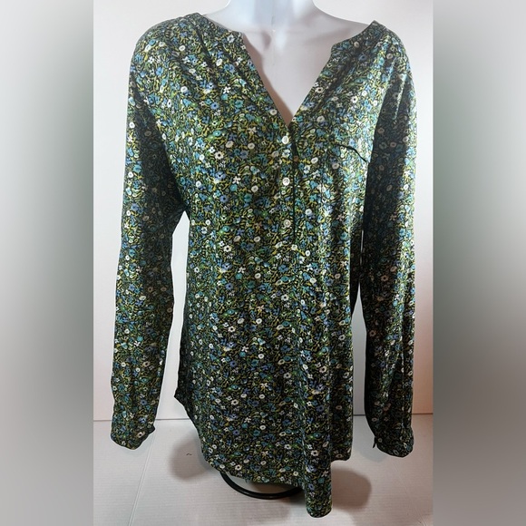 J Jill Green Floral V-Neck Button Blouse Women's Size Medium - Picture 2 of 9
